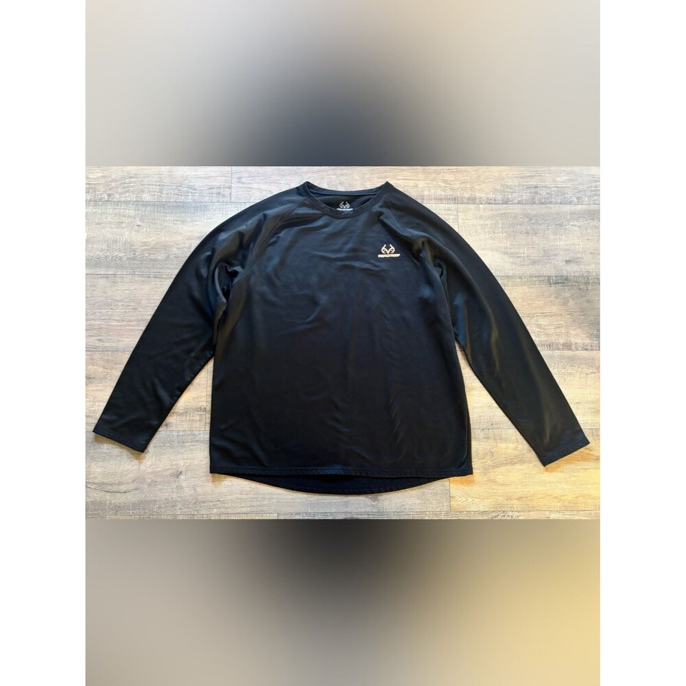 Realtree men’s size XL black solid print long sleeve fleece layer under shirt